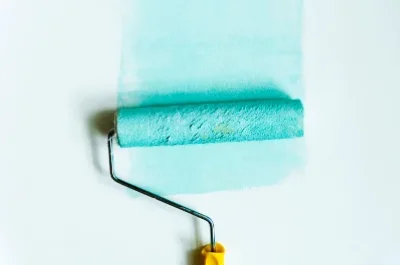 Peinture intérieure à Quins — murs, plafonds et boiseries